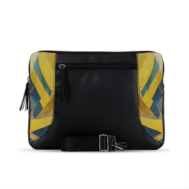 Black Mixed Laptop Sleeve Flow pattern