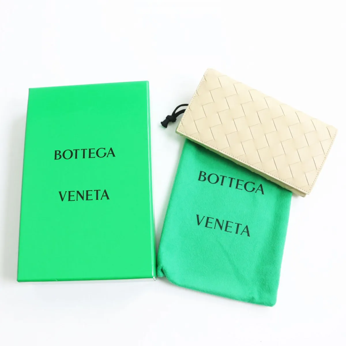 Bottega Veneta Leather Flap Wallet 666953