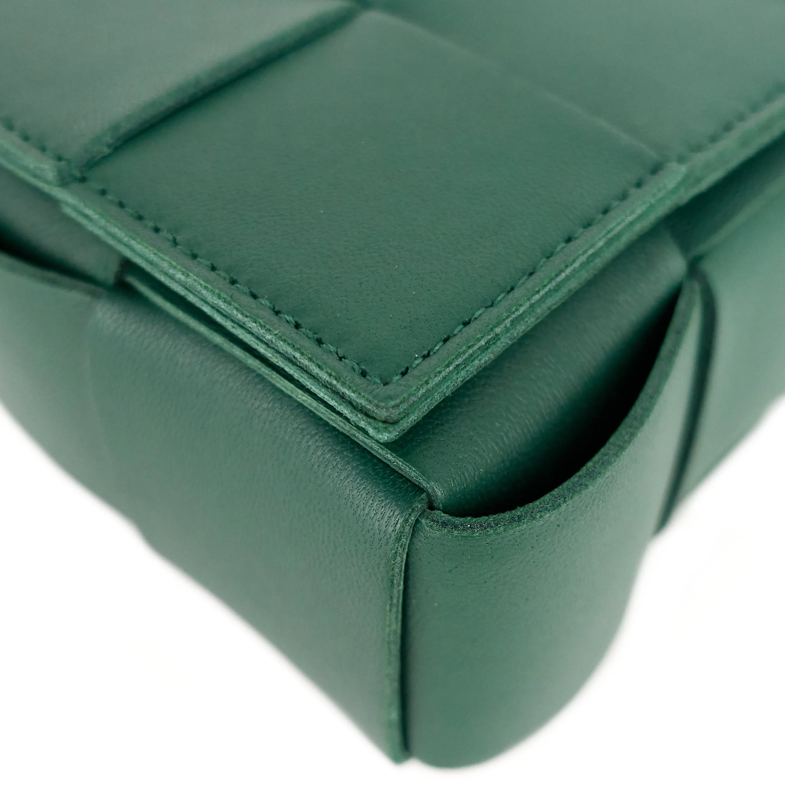 Cassette Intrecciato Leather Maxi Crossbody Bag