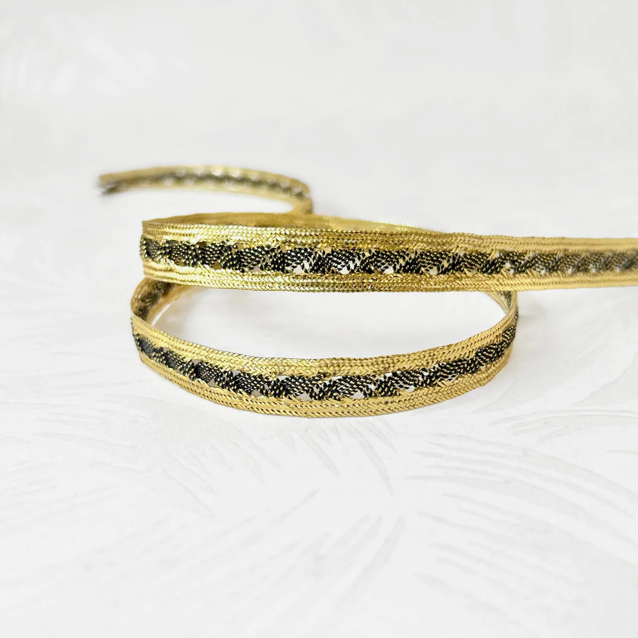 Center Wavy Line Metallic Braid - Multiple Colorways