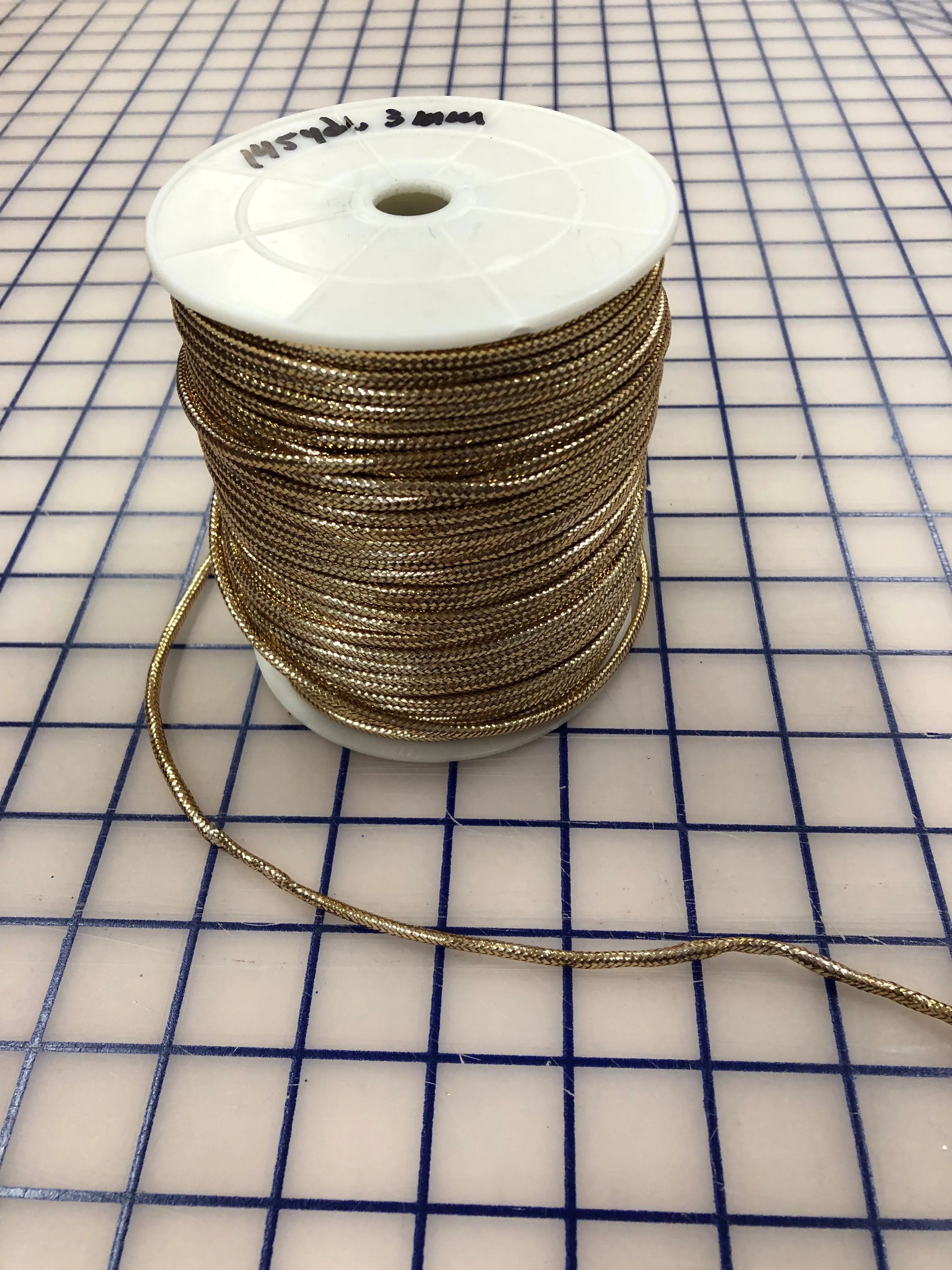 Cording: 1/8-inch Metallic Pale Gold