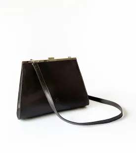 Fawn clutch