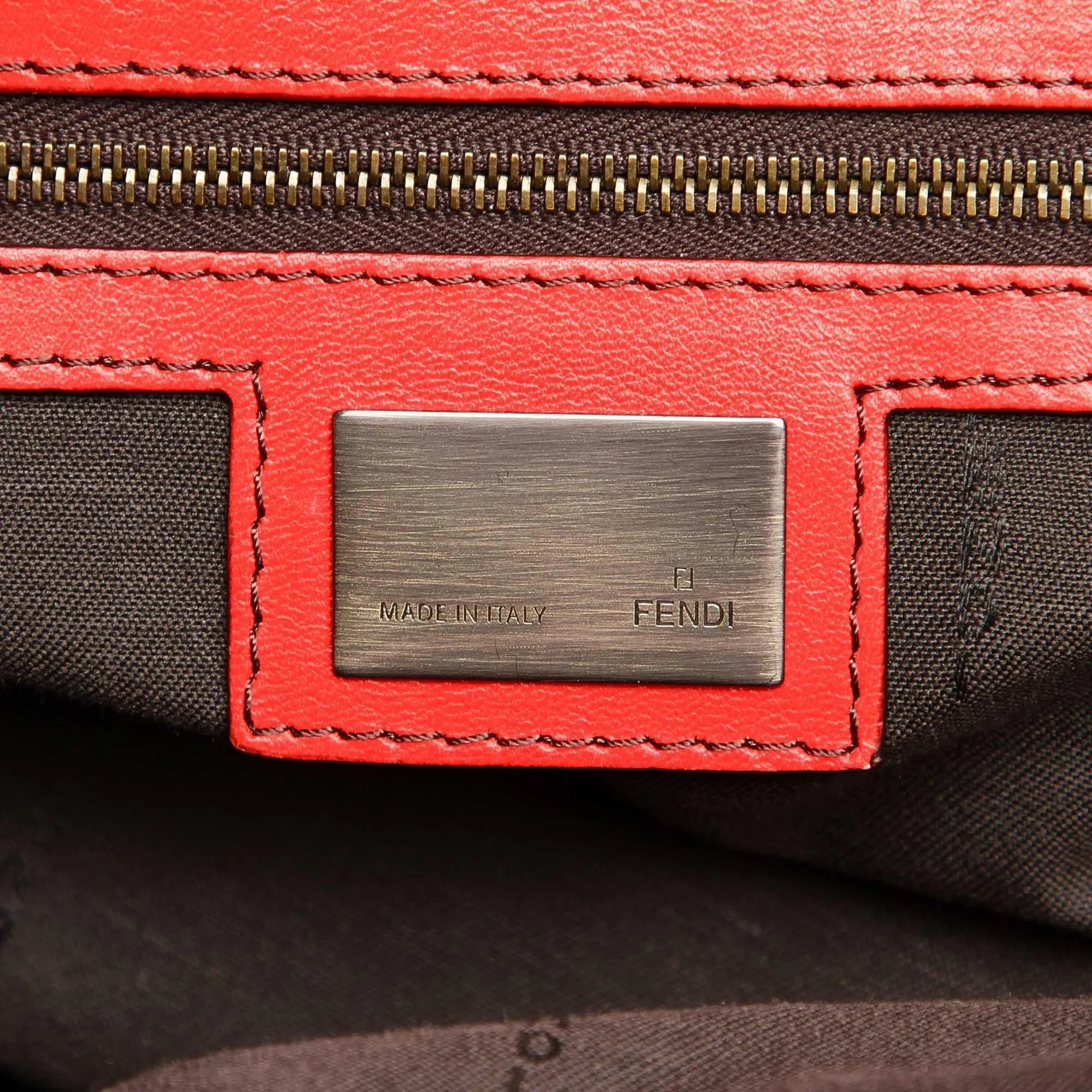 Fendi Borsa Doctor Leather Shoulder Bag (SHG-31707)
