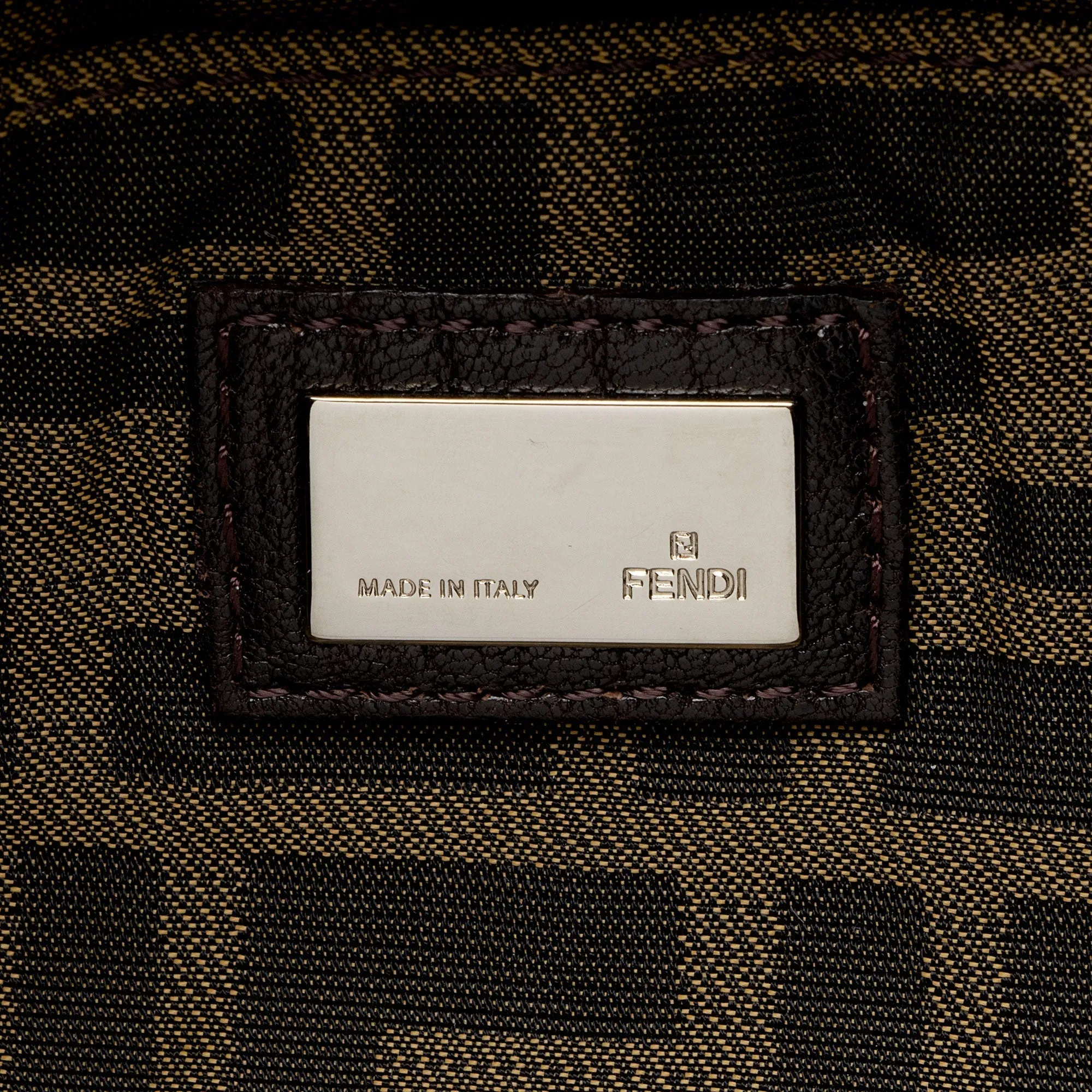 Fendi Leather Spy Baby Satchel (SHF-gPwLc8)