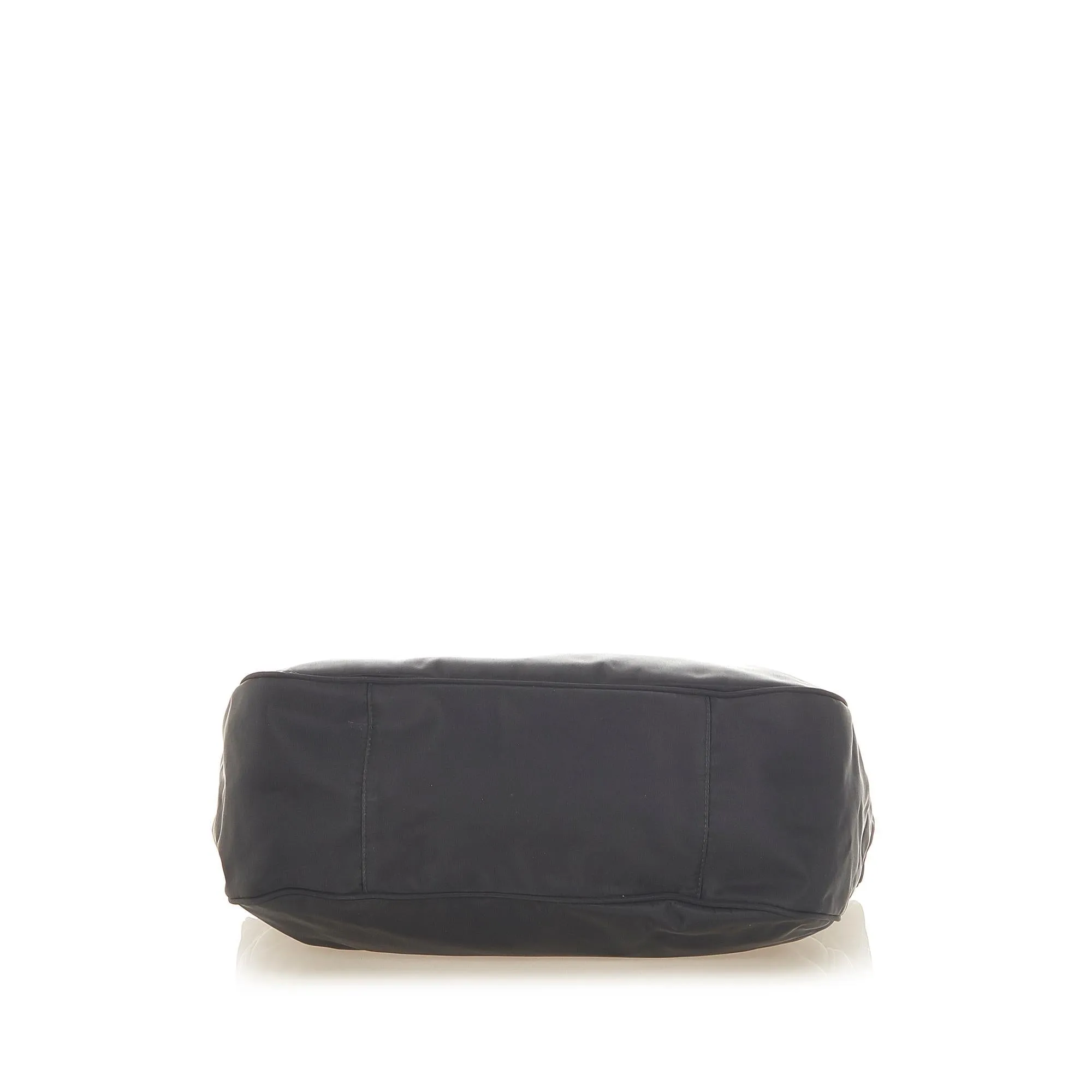 Fendi Nylon Shoulder Bag (SHG-31661)
