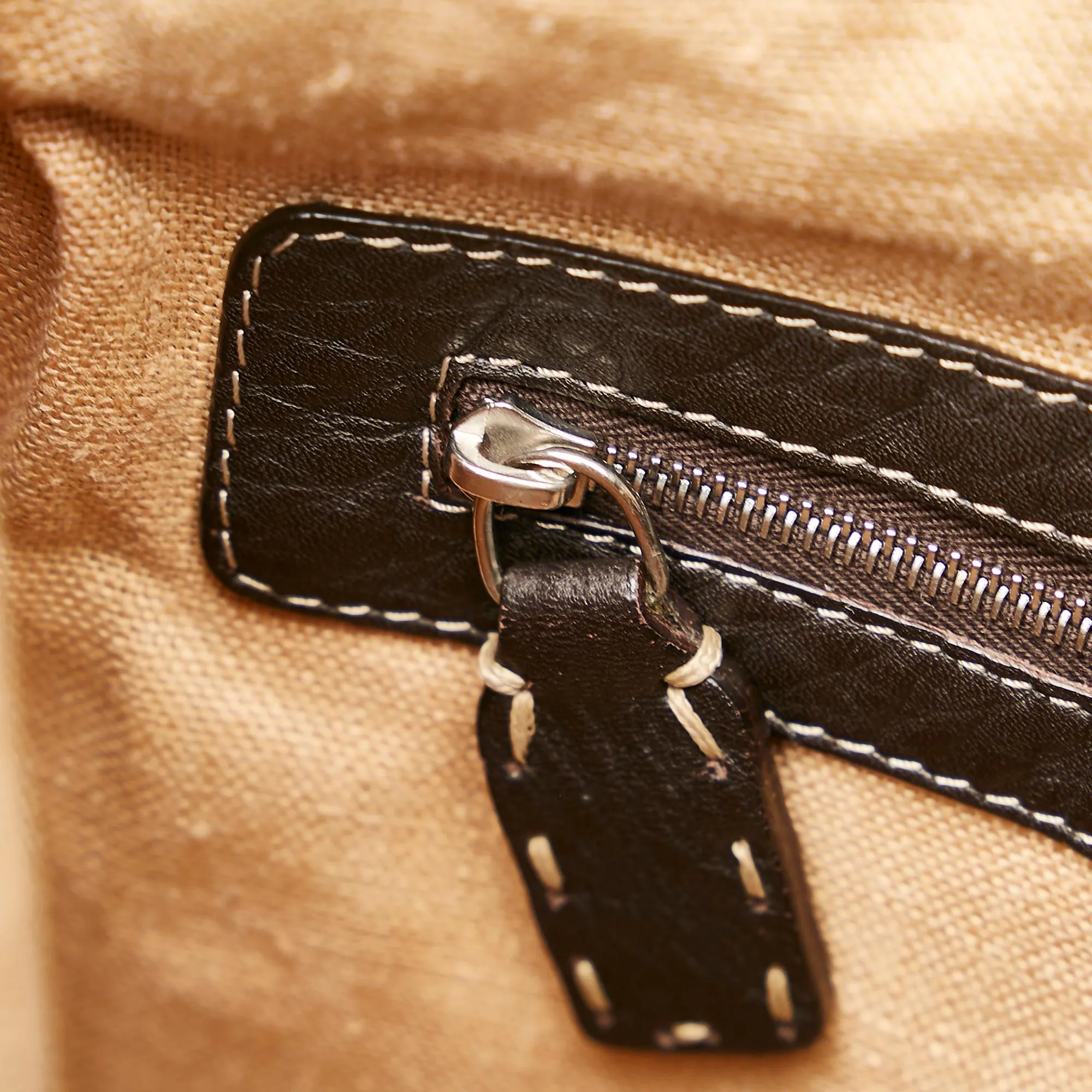 Fendi Selleria Leather Crossbody Bag (SHG-36824)