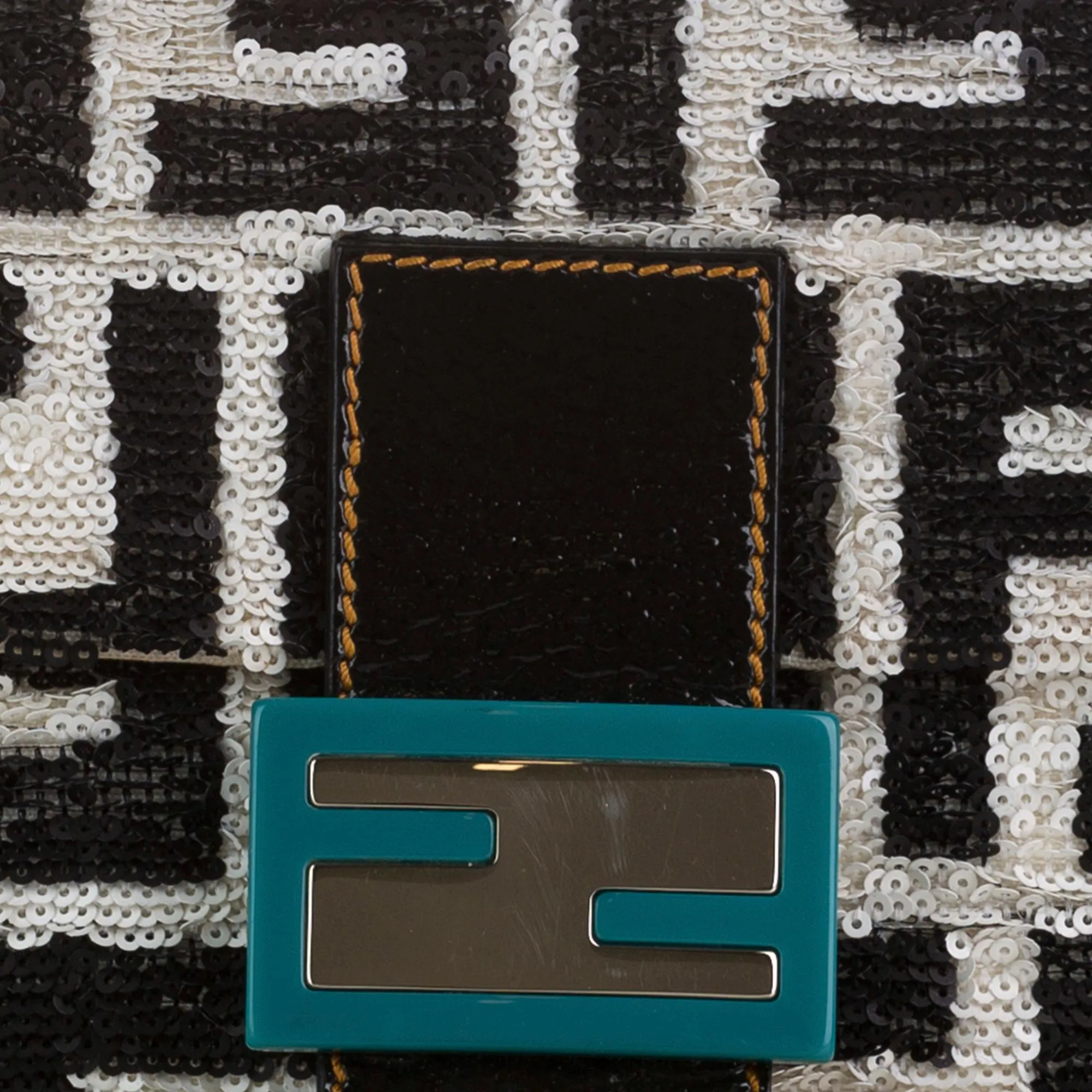 Fendi Sequined Zucca Mamma Baguette (SHG-e5CoQR)