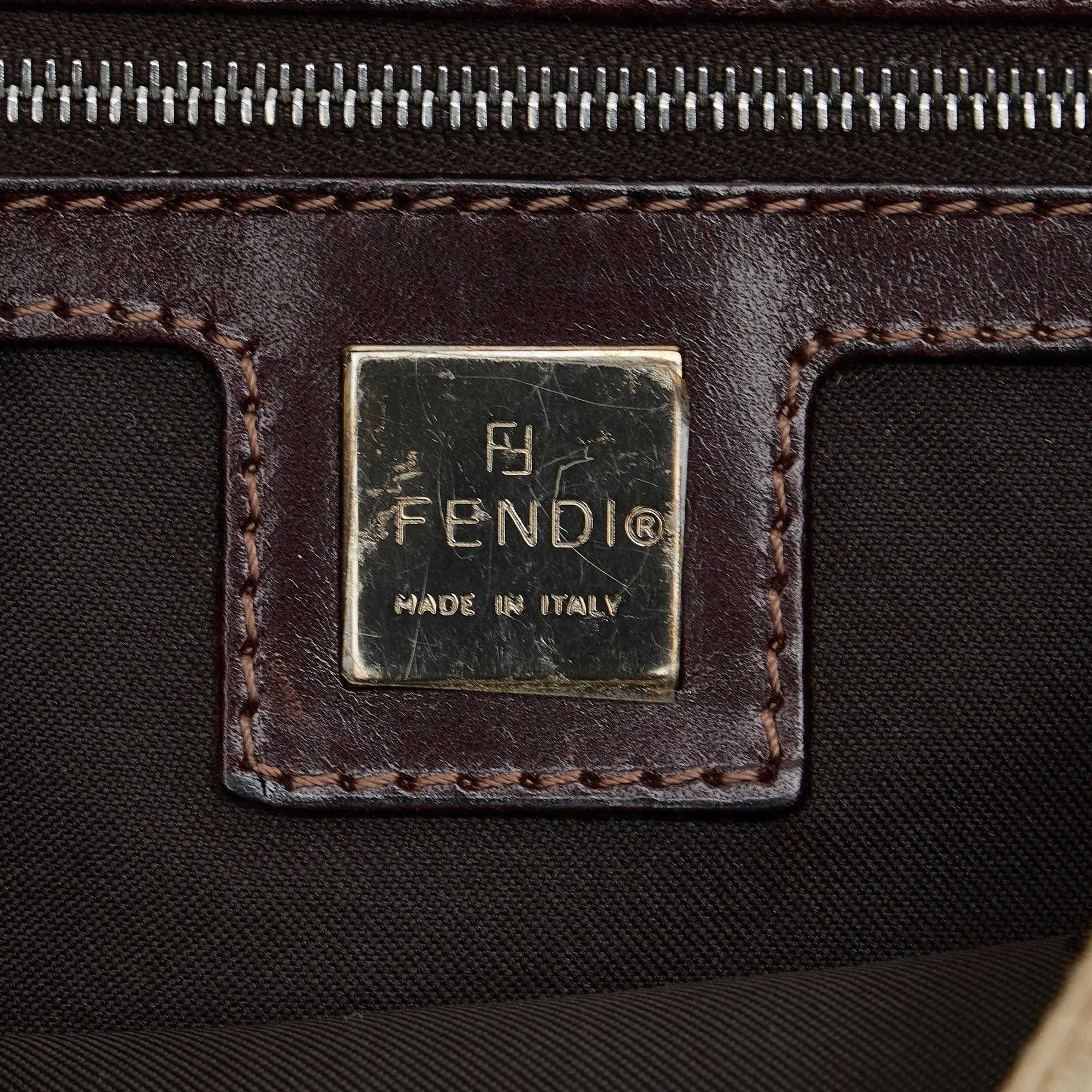 Fendi Zucca Baguette (SHG-ual5pd)