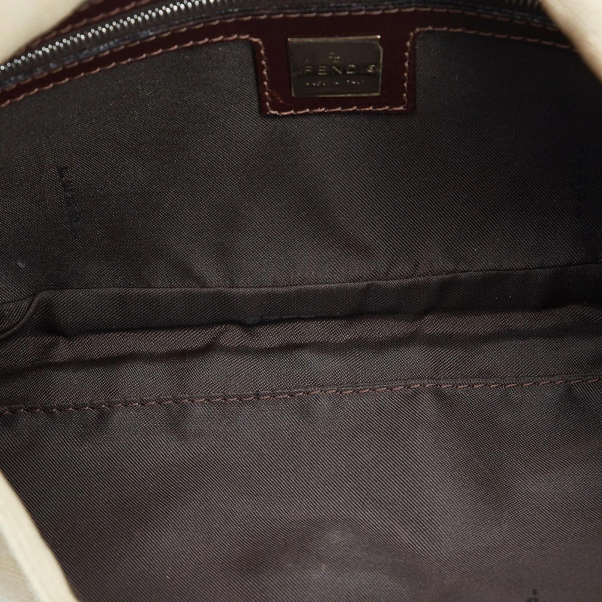 Fendi Zucca Baguette (SHG-ual5pd)