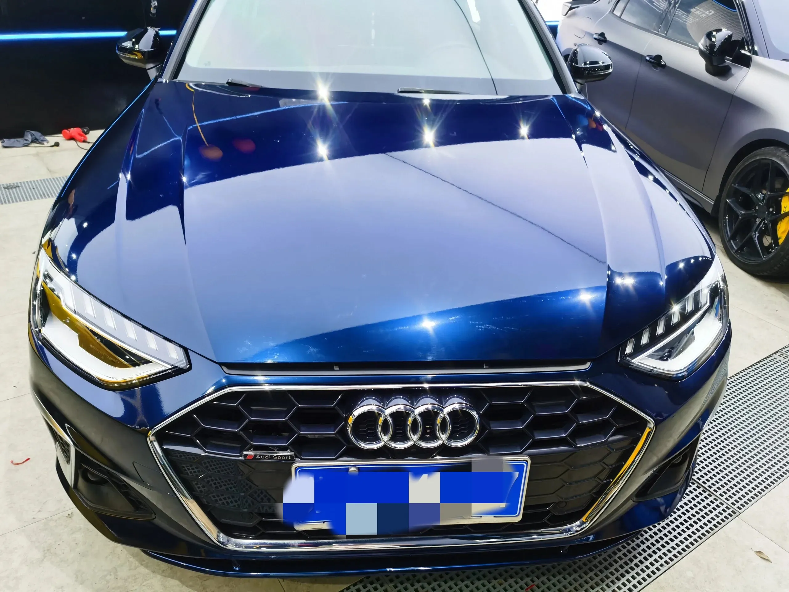 Gloss Metallic Midnight Blue Car Wrap