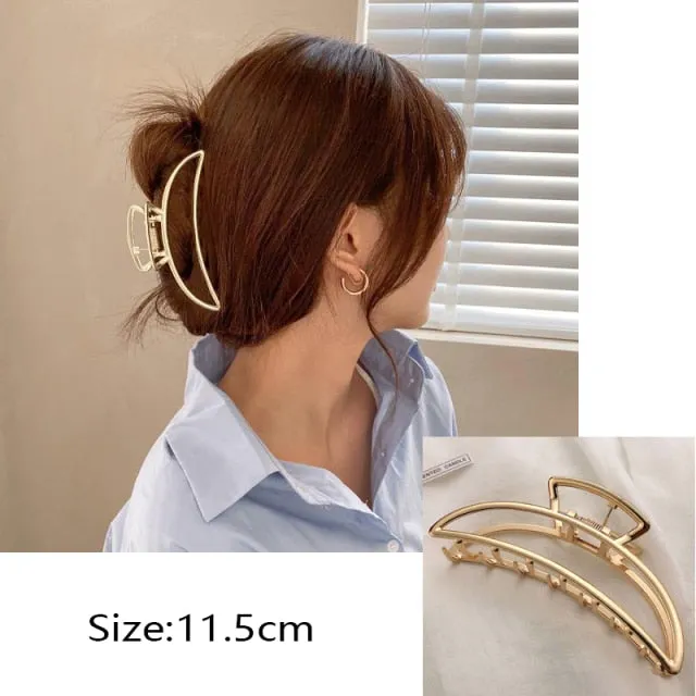 ON-TREND HAIR ACCESSORIES