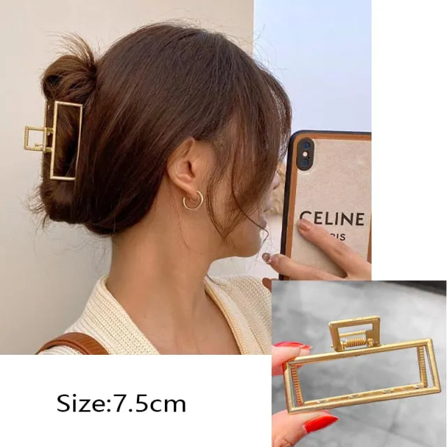 ON-TREND HAIR ACCESSORIES