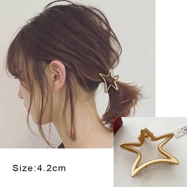 ON-TREND HAIR ACCESSORIES
