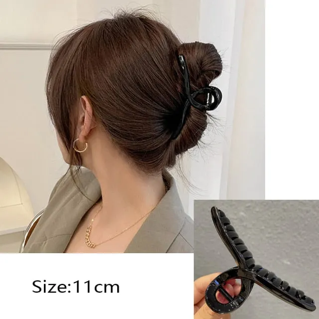 ON-TREND HAIR ACCESSORIES