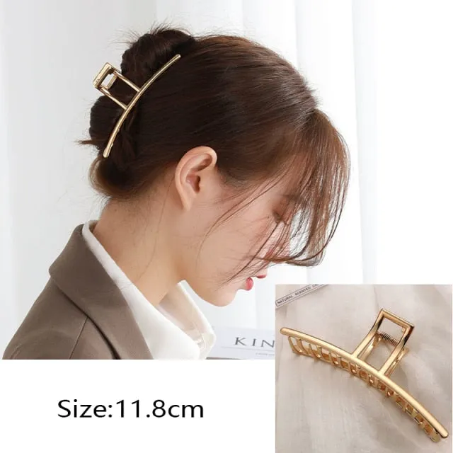 ON-TREND HAIR ACCESSORIES