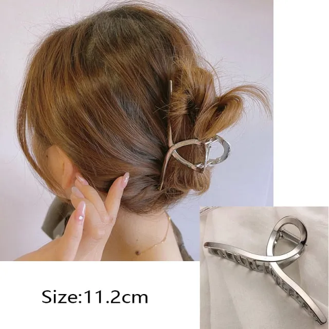 ON-TREND HAIR ACCESSORIES