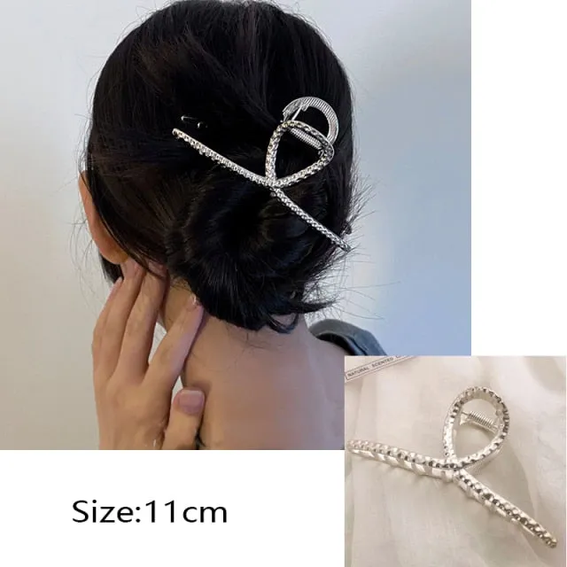 ON-TREND HAIR ACCESSORIES