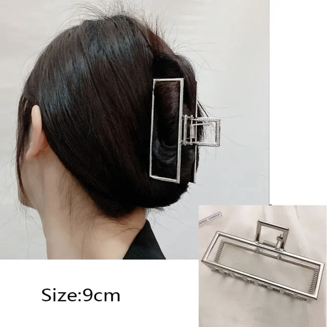 ON-TREND HAIR ACCESSORIES