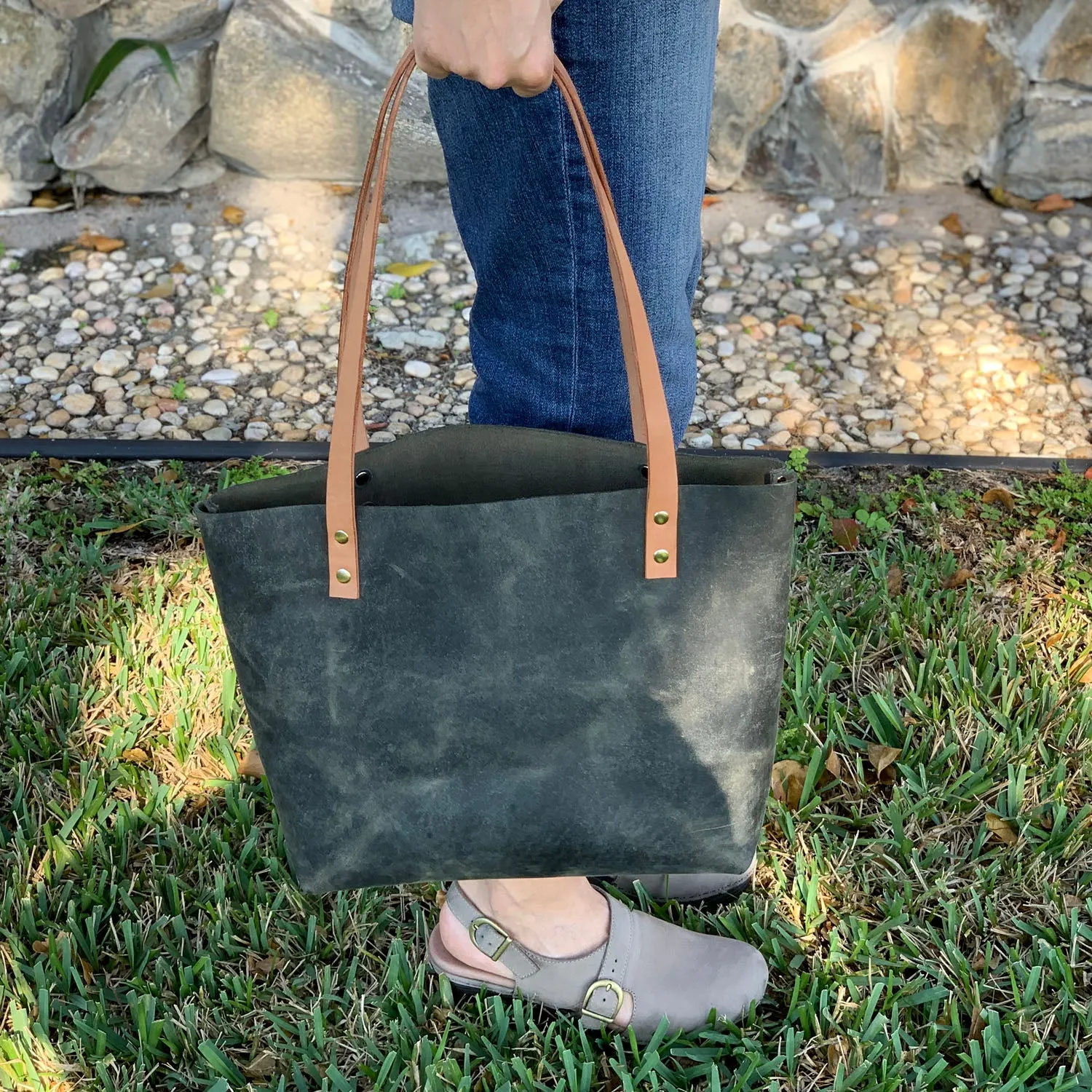 Sarasota Leather Tote - Rustic Sage Green