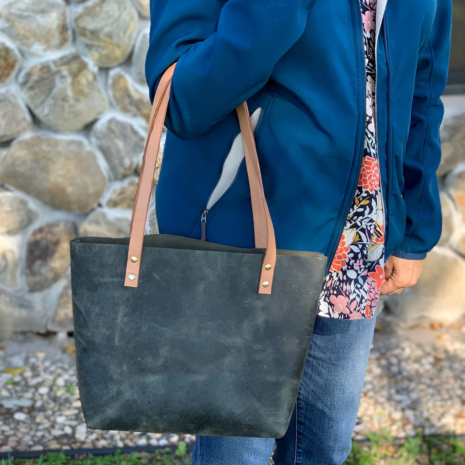 Sarasota Leather Tote - Rustic Sage Green