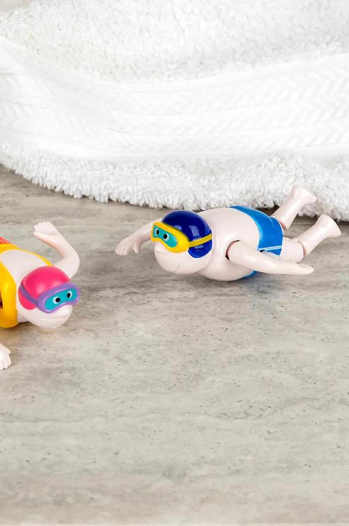 Swimming Figurine Wind-Up Toy